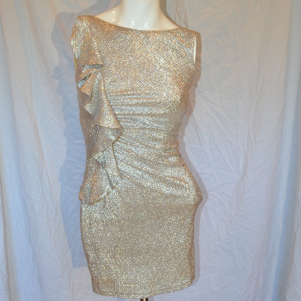 Hailey Logan Adrianna papell dress XS gold